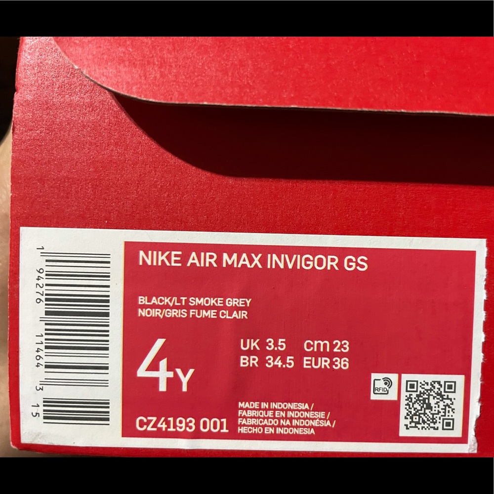 NEW NIKE Air Max Invigor Running Sneakers - Picture 14 of 15